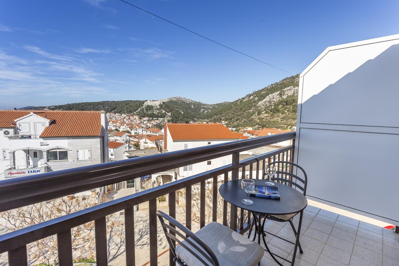 Apartments And Rooms Ivanovic Hvar Town Exterior photo