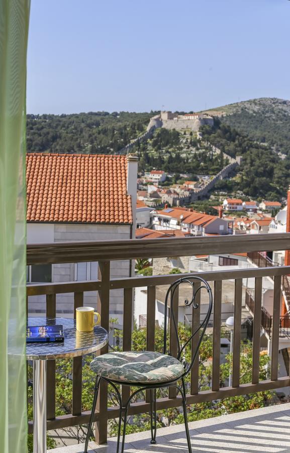 Apartments And Rooms Ivanovic Hvar Town Exterior photo